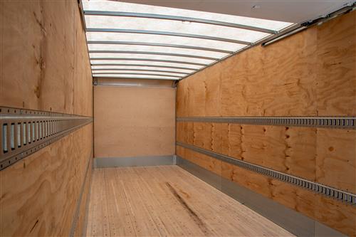 26 ft Box Truck with Lift Gate and Ramp, DSL